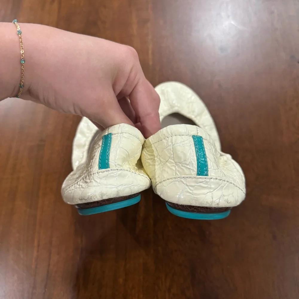 Tieks Diamond White Croc Ballet Flat Size 6 - Picture 6 of 8
